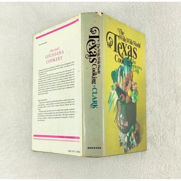 Vintage Cook Book - The Wild Wide World of Texas Cooking, by Morton Clark 1970 - Picture 3 of 16